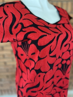 Blusa Jalapa con Bordados de un solo color Hecho a Mano Unitalla