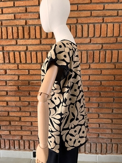 Blusa Jalapa con Bordados de un solo color Hecho a Mano Unitalla en internet