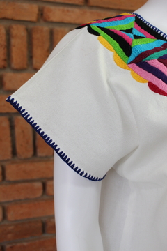 Blusa Artesanal Mod Huazolo Bordado Multicolor UT - Lari Moda