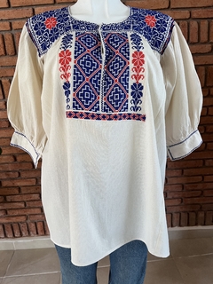 Imagen de Blusa bordada a mano Mod. Ejutla con bordados Multicolor Unitalla