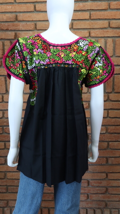 Blusas bordada a mano Mod. San Antonino UT - tienda en línea