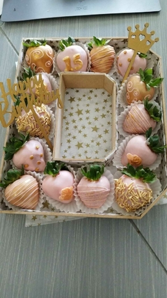 Fresas especiales con letra de MDF - comprar en línea