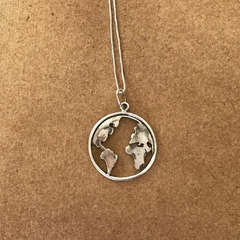 Colar Globo Mapa Ouro Branco - comprar online