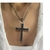 Colar Pingente Crucifixo Bordas Retas Zircônia Preta Cravejado Banhado em Ródio - Zu Strazzer Semijoias