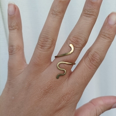Anel Medusa Dourado - comprar online