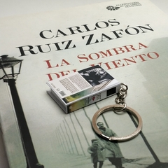 Llavero La Sombra del Viento, Zafón, 1 Pieza - Booksitos