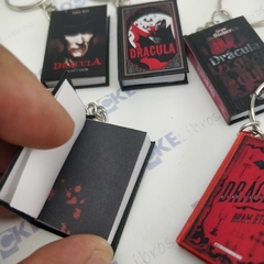 Llaveros Colección Drácula, Bram Stoker 5 Piezas - Booksitos