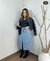 Saia Midi jeans com fenda.