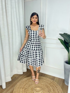 Vestido mídi tecido crepinho