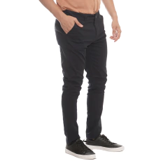 Pantalon Corte Chino en internet