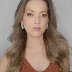 Brinco de Pérola e Flor Folheado em Ouro Branco com Zirconia - ZIARO 