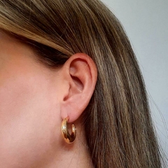 Brinco Argola Dourado Tubular Liso Folheado a Ouro 18k - loja online
