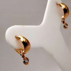 Brinco de Meia Argolinha com Zircônia Pendente Banhado a Ouro - comprar online