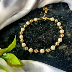 Pulseira Dourada De Esferera E Perolas Banhado a Ouro 18k - comprar online