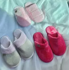 PANTUFA CINZA COM ROSA CLARO