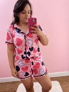 PIJAMA AMERICANO COMFY CORAÇÕES VERMELHO E PRETO