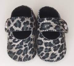 Sapatinho de bebê Oncinha - comprar online