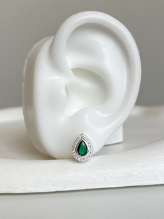 BRINCO DE PRATA JADE