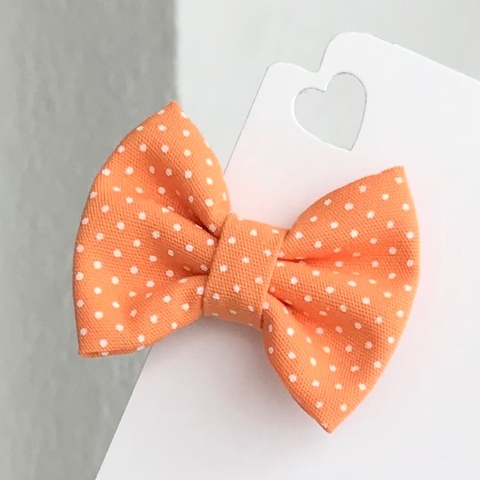 Laço gravatinha de tecido (5cm) - Poá Laranja