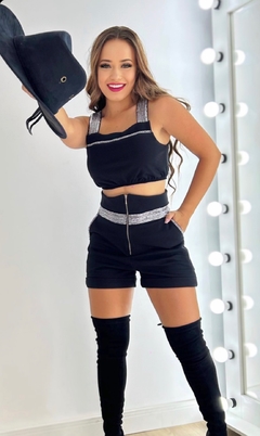 Cropped + Choker