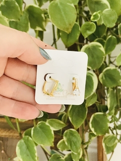 Brinco argola zircônia quadrada na internet