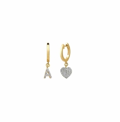 Imagem do BRINCO PERSONALIZADO LETRA E CORAÇÃO BANHO OURO 18K