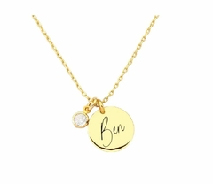 Colar personalizado medalha com nome Manuscrito ponto de luz. na internet