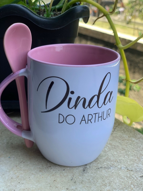 Caneca de Cerâmica com Alça de Colher