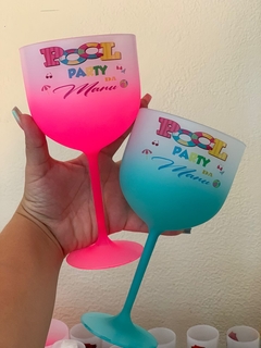 Kit c/ 20 Taças Gin Degrade Personalizadas na internet