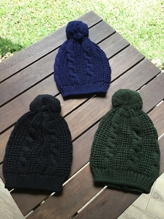Touca pompom marinho na internet