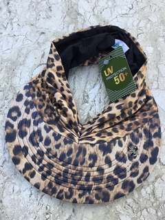 Viseira animal print na internet