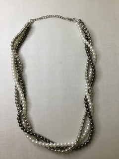 Colar curto elegância