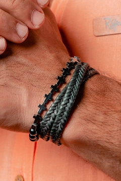 PULSEIRA BUCK DE COURO PRETO - buy online