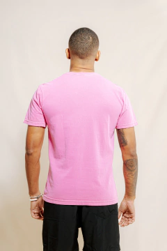 CAMISETA ESTONADA ROSA NEON on internet
