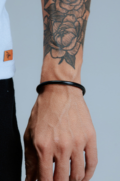 PULSEIRA FUSION DE COURO PRETO - buy online