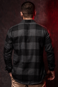 CAMISA MANGA LONGA FLANELADA XADREZ PRETO CINZA na internet