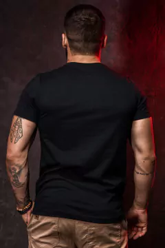 CAMISETA BÁSICA PRETA na internet
