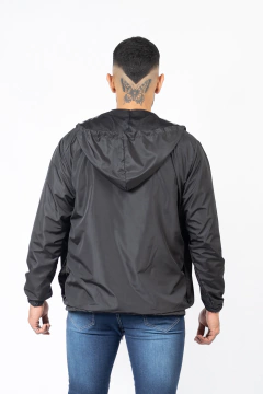 JAQUETA CORTA VENTO PRETA - buy online