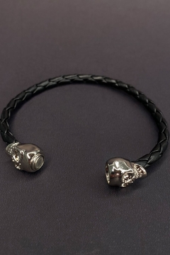 PULSEIRA ENIGMA DE COURO PRETO - loja online