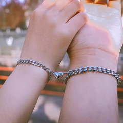 Dúo pulseras cadena con iman para pareja, amigas etc.