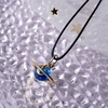 Collar planeta pequeño rosa y azul