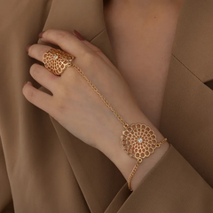 Pulsera con anillo dorada - comprar en línea