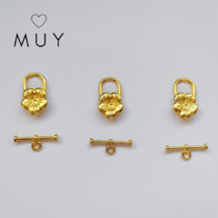 Broche flor dorado