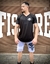 camisetsa-raglan-preta-masculina-gola-v