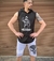 camiseta-longline-sem-manga-com-capuz-preta-masculina