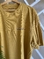 Camisa “Live up” (mostarda)