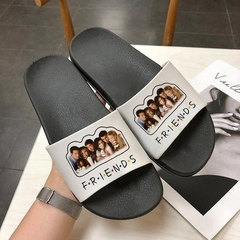 Chinelo FRIENDS - Friends Fan Forever