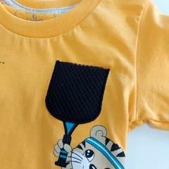 Conjunto Camiseta Est. Gato Com Bolso e Bermuda Saruel - comprar online