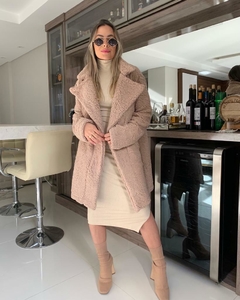 Sobretudo Teddy Aline na internet