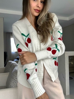Casaco tricot cereja Giulia - Curi Clothing